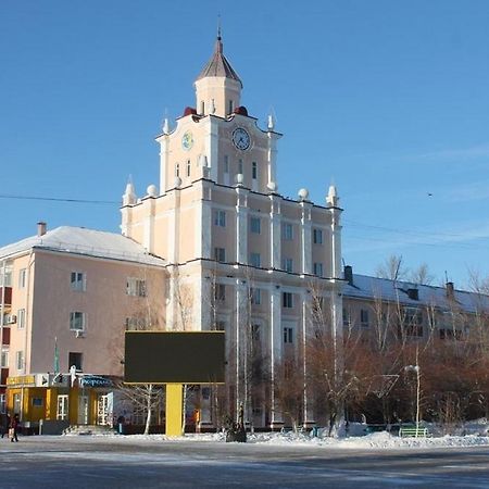 2 Комнатная Квартира Центр Города Костанай Екстериор снимка